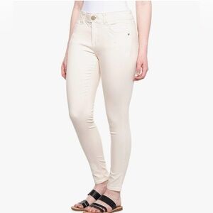 Democracy Beige Skinny Jeans 👖